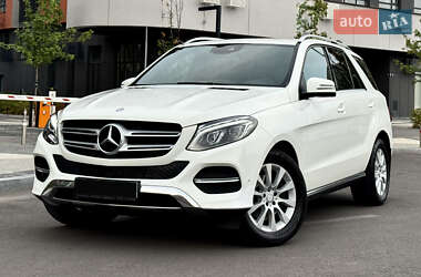 Внедорожник / Кроссовер Mercedes-Benz GLE-Class 2016 в Киеве