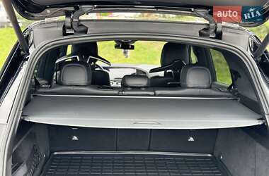 Внедорожник / Кроссовер Mercedes-Benz GLE-Class 2019 в 