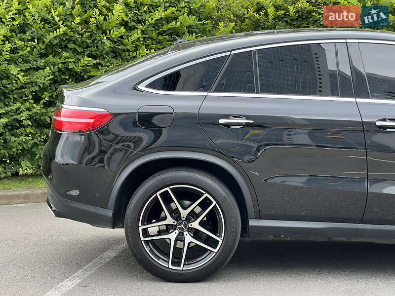 Внедорожник / Кроссовер Mercedes-Benz GLE-Class 2016 в Киеве