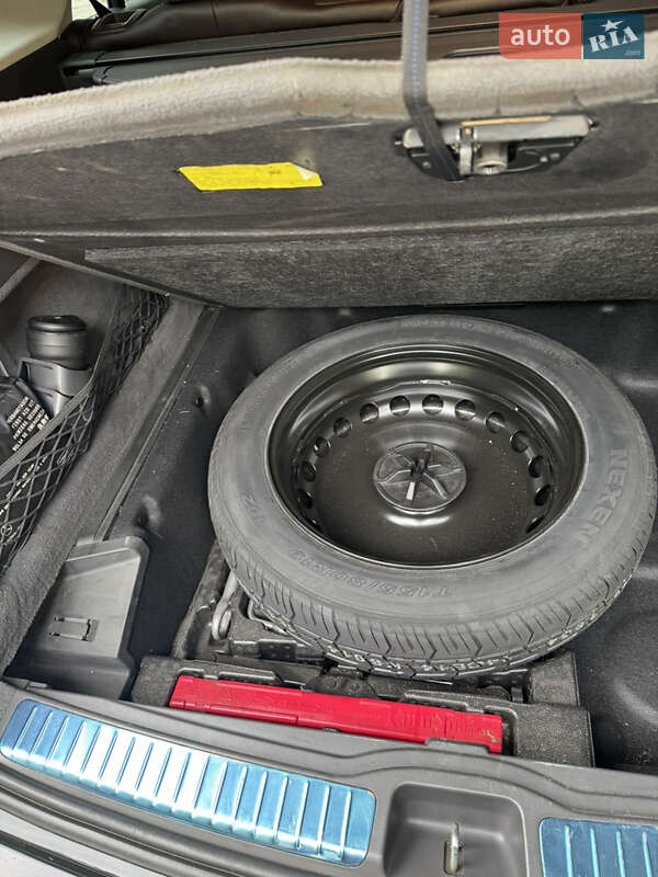 Внедорожник / Кроссовер Mercedes-Benz GLE-Class 2019 в Днепре