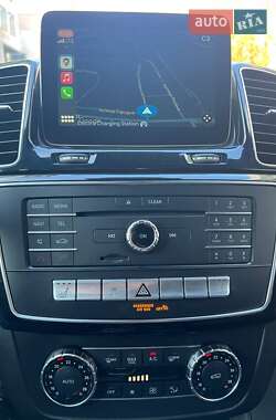 Позашляховик / Кросовер Mercedes-Benz GLE-Class 2016 в 