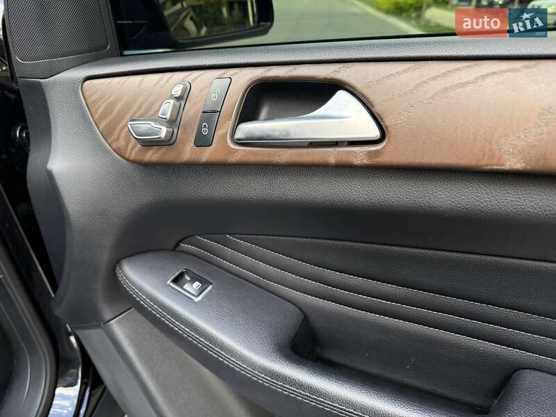 Позашляховик / Кросовер Mercedes-Benz GLE-Class 2016 в Києві