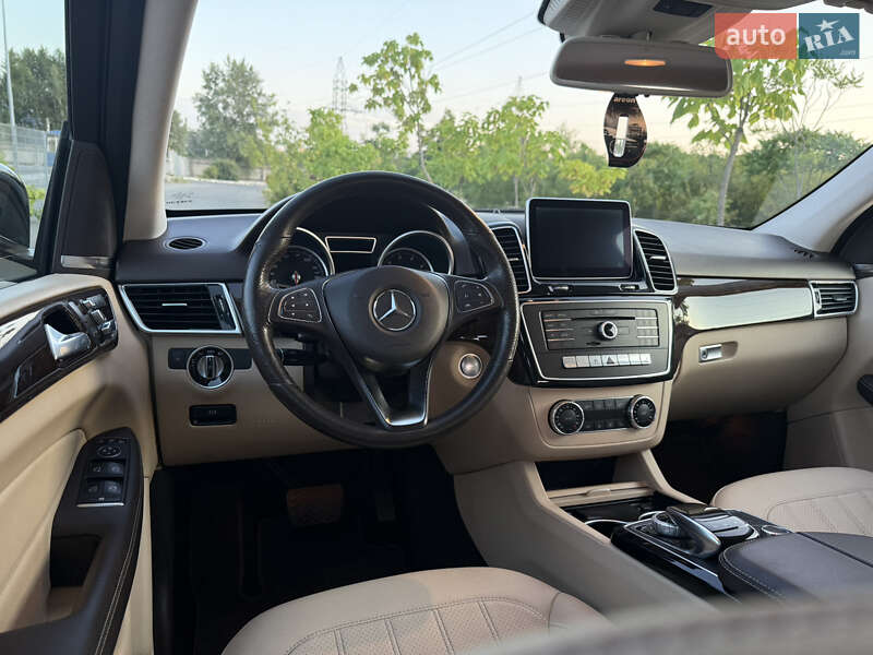 Позашляховик / Кросовер Mercedes-Benz GLE-Class 2015 в Києві