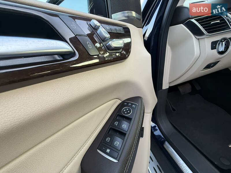 Позашляховик / Кросовер Mercedes-Benz GLE-Class 2015 в Києві