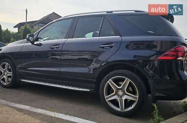 Позашляховик / Кросовер Mercedes-Benz GLE-Class 2016 в 