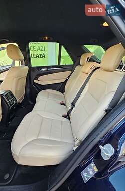 Позашляховик / Кросовер Mercedes-Benz GLE-Class 2016 в 