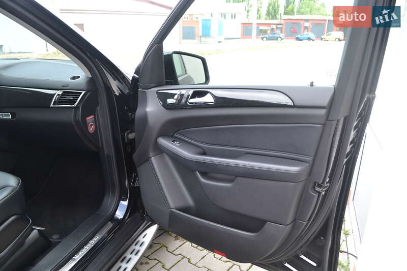 Позашляховик / Кросовер Mercedes-Benz GLE-Class 2016 в Вінниці фото 37 Позашляховик / Кросовер Mercedes-Benz GLE-Class 2016 в Вінниці