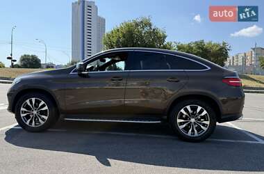 Внедорожник / Кроссовер Mercedes-Benz GLE-Class 2016 в 