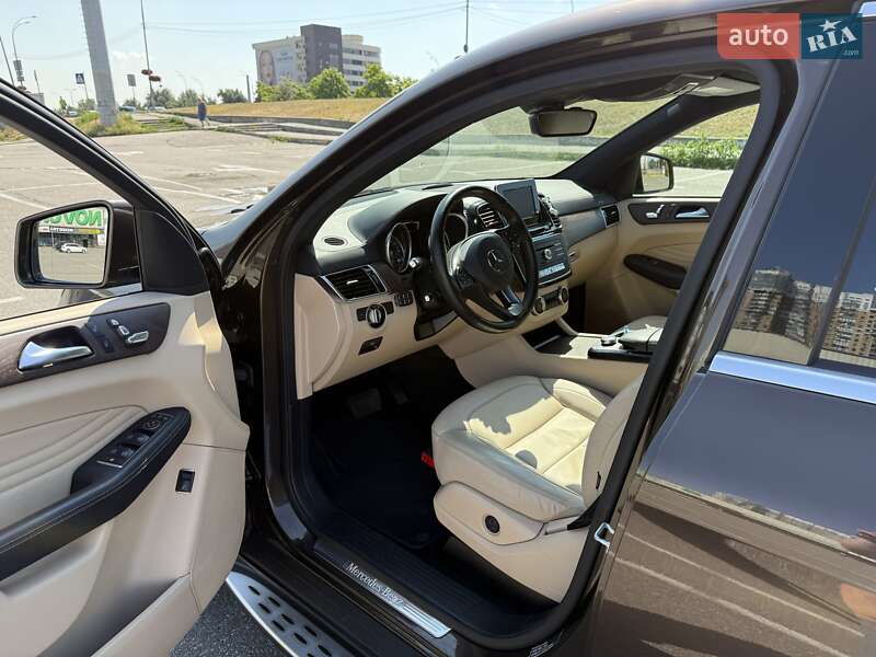 Внедорожник / Кроссовер Mercedes-Benz GLE-Class 2016 в Киеве
