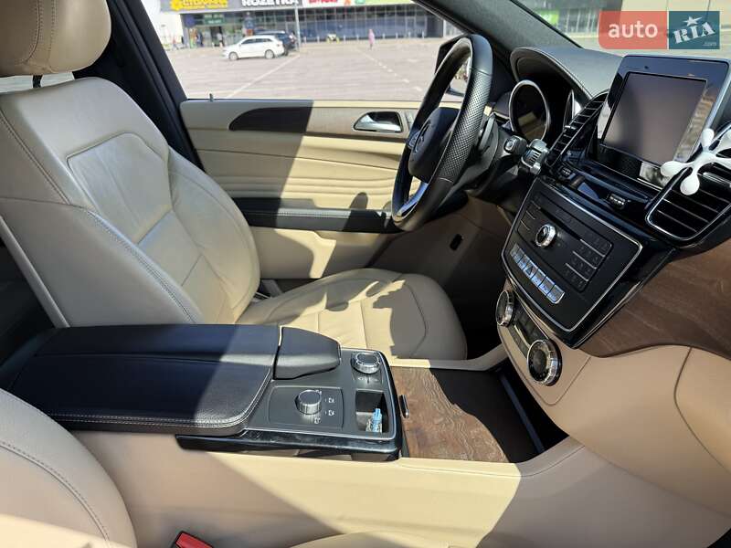 Внедорожник / Кроссовер Mercedes-Benz GLE-Class 2016 в Киеве