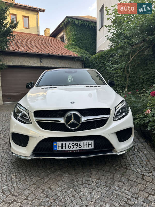 Внедорожник / Кроссовер Mercedes-Benz GLE-Class 2017 в Одессе