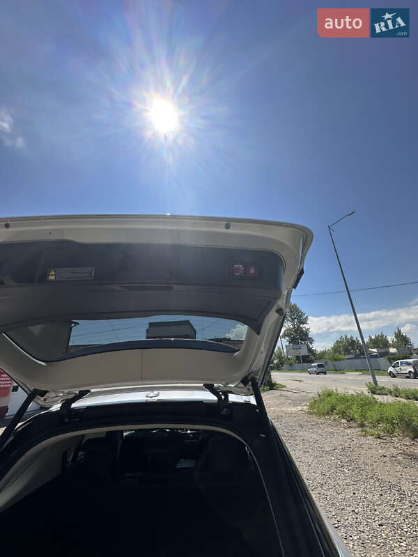 Внедорожник / Кроссовер Mercedes-Benz GLE-Class 2015 в Ивано-Франковске