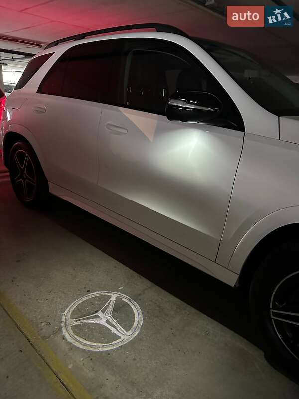 Внедорожник / Кроссовер Mercedes-Benz GLE-Class 2019 в Киеве фото 18 Внедорожник / Кроссовер Mercedes-Benz GLE-Class 2019 в Киеве