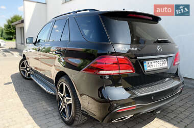 Внедорожник / Кроссовер Mercedes-Benz GLE-Class 2016 в 