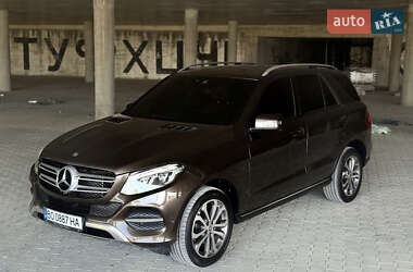 Внедорожник / Кроссовер Mercedes-Benz GLE-Class 2016 в 