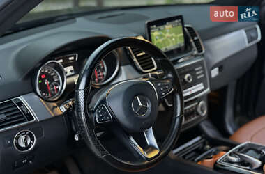 Внедорожник / Кроссовер Mercedes-Benz GLE-Class 2016 в 