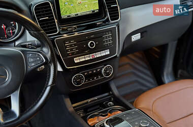 Внедорожник / Кроссовер Mercedes-Benz GLE-Class 2016 в 
