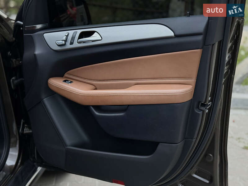 Внедорожник / Кроссовер Mercedes-Benz GLE-Class 2016 в Тернополе