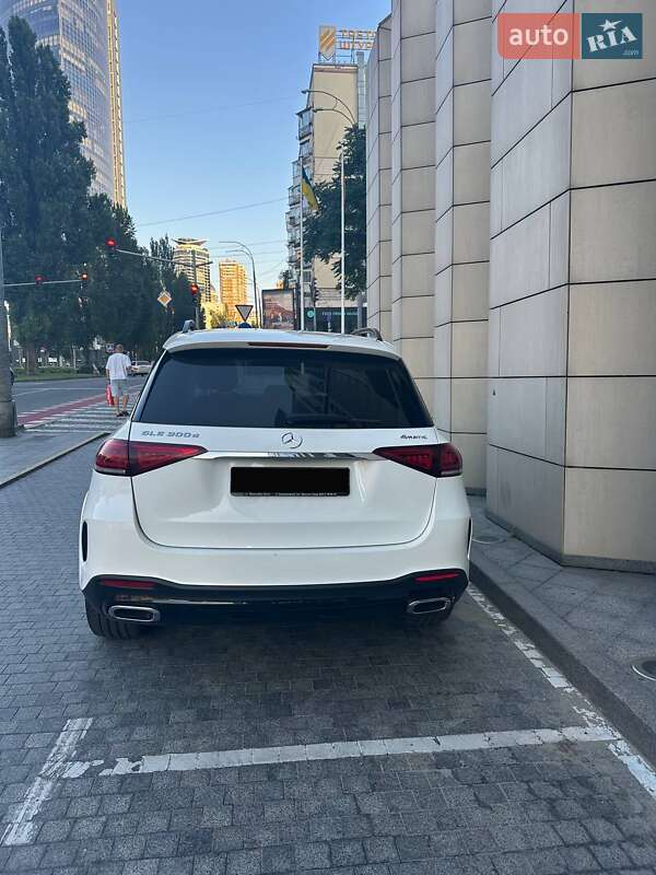 Внедорожник / Кроссовер Mercedes-Benz GLE-Class 2019 в Киеве фото 3 Внедорожник / Кроссовер Mercedes-Benz GLE-Class 2019 в Киеве