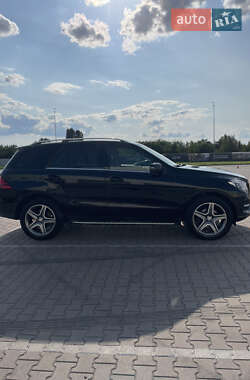 Внедорожник / Кроссовер Mercedes-Benz GLE-Class 2015 в 