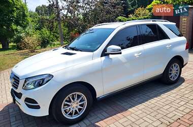 Внедорожник / Кроссовер Mercedes-Benz GLE-Class 2015 в 