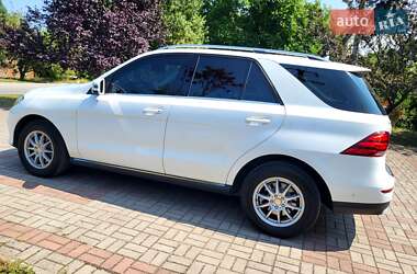 Внедорожник / Кроссовер Mercedes-Benz GLE-Class 2015 в 