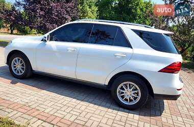 Внедорожник / Кроссовер Mercedes-Benz GLE-Class 2015 в 