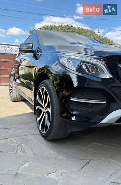 Внедорожник / Кроссовер Mercedes-Benz GLE-Class 2017 в 