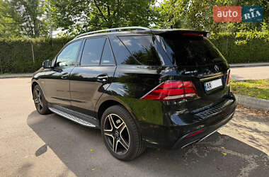 Внедорожник / Кроссовер Mercedes-Benz GLE-Class 2017 в 