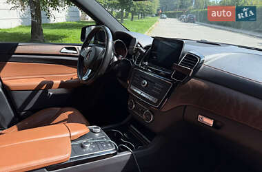 Внедорожник / Кроссовер Mercedes-Benz GLE-Class 2017 в 