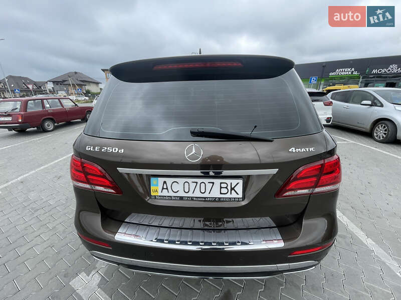 Внедорожник / Кроссовер Mercedes-Benz GLE-Class 2017 в Луцке