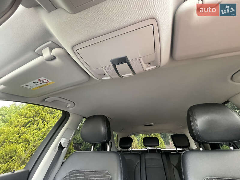 Внедорожник / Кроссовер Mercedes-Benz GLE-Class 2017 в Луцке