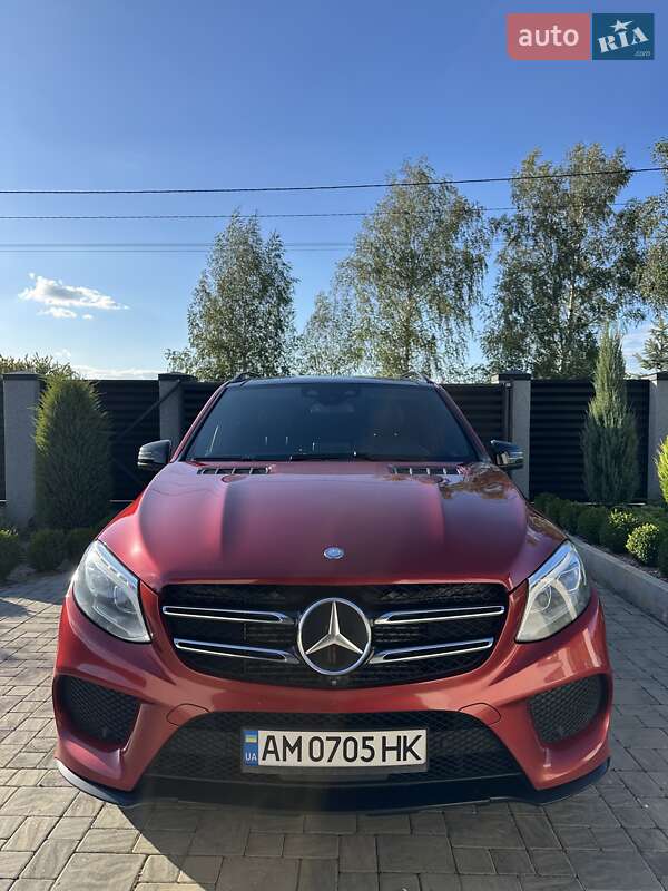 Внедорожник / Кроссовер Mercedes-Benz GLE-Class 2016 в Коростене