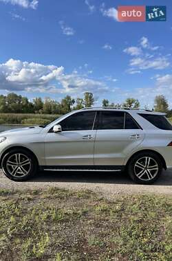 Внедорожник / Кроссовер Mercedes-Benz GLE-Class 2016 в 