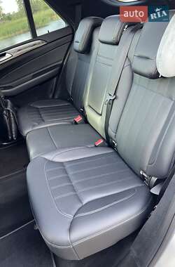 Внедорожник / Кроссовер Mercedes-Benz GLE-Class 2016 в 