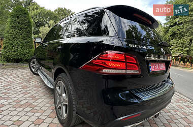 Внедорожник / Кроссовер Mercedes-Benz GLE-Class 2016 в 