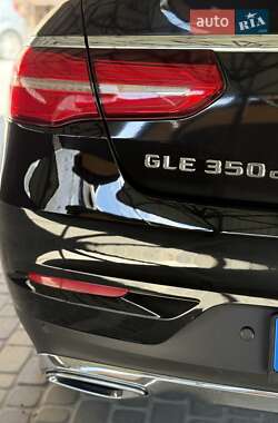 Позашляховик / Кросовер Mercedes-Benz GLE-Class 2015 в  фото 6 Позашляховик / Кросовер Mercedes-Benz GLE-Class 2015 в
