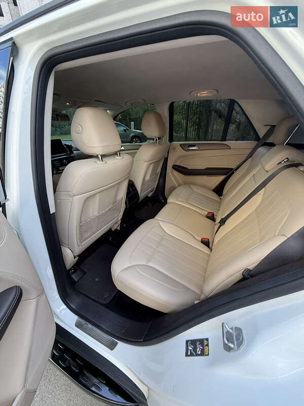 Внедорожник / Кроссовер Mercedes-Benz GLE-Class 2016 в Киеве