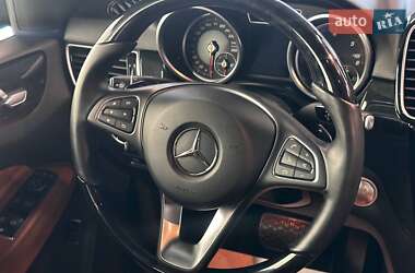 Внедорожник / Кроссовер Mercedes-Benz GLE-Class 2017 в 