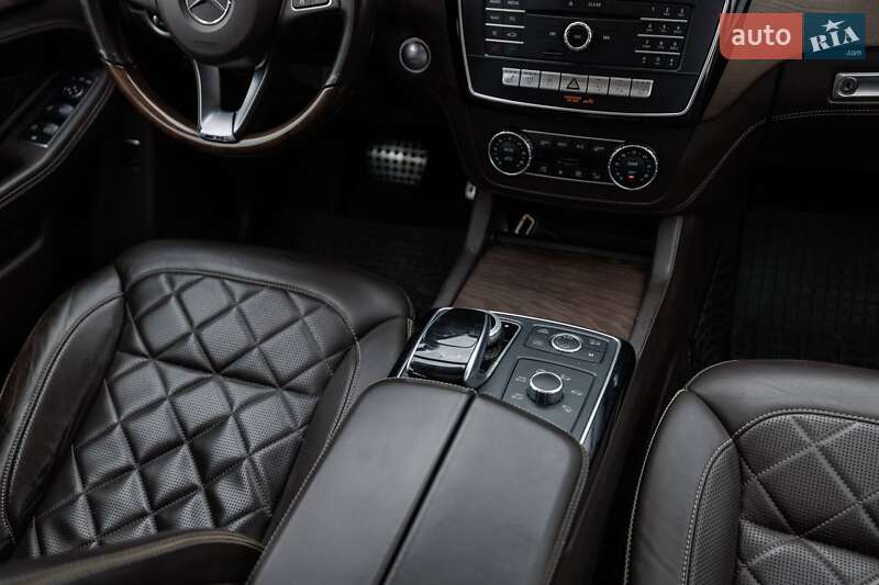 Внедорожник / Кроссовер Mercedes-Benz GLE-Class 2016 в Брошневе