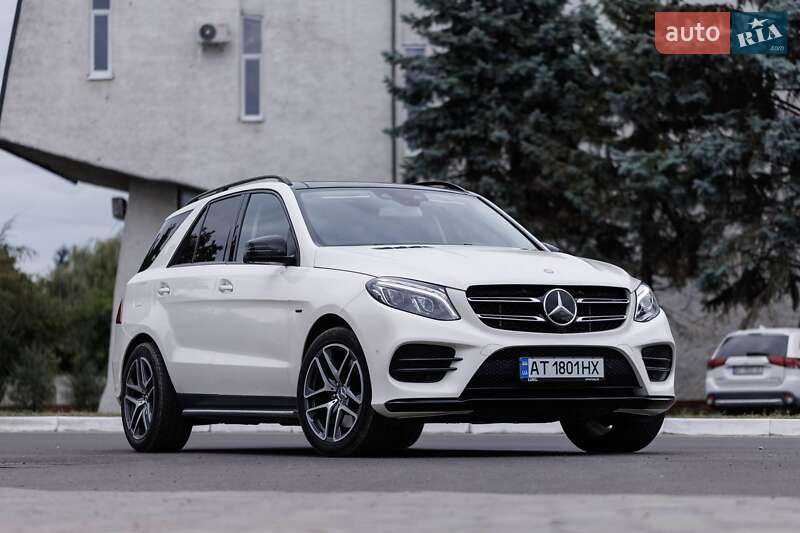 Внедорожник / Кроссовер Mercedes-Benz GLE-Class 2016 в Брошневе