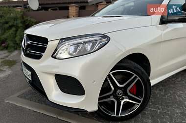 Внедорожник / Кроссовер Mercedes-Benz GLE-Class 2017 в 