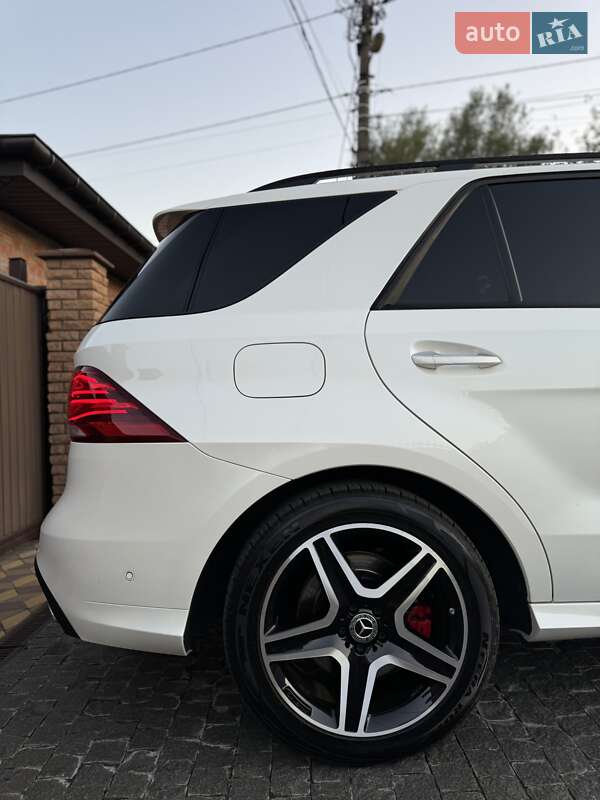 Позашляховик / Кросовер Mercedes-Benz GLE-Class 2017 в Києві фото 13 Позашляховик / Кросовер Mercedes-Benz GLE-Class 2017 в Києві