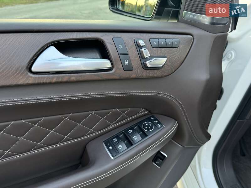 Позашляховик / Кросовер Mercedes-Benz GLE-Class 2017 в Києві фото 34 Позашляховик / Кросовер Mercedes-Benz GLE-Class 2017 в Києві
