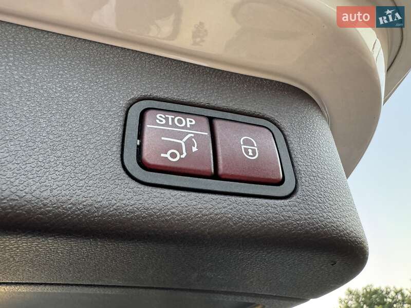 Позашляховик / Кросовер Mercedes-Benz GLE-Class 2017 в Києві фото 32 Позашляховик / Кросовер Mercedes-Benz GLE-Class 2017 в Києві