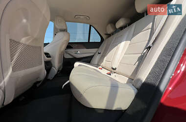Внедорожник / Кроссовер Mercedes-Benz GLE-Class 2019 в 