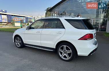 Внедорожник / Кроссовер Mercedes-Benz GLE-Class 2017 в 
