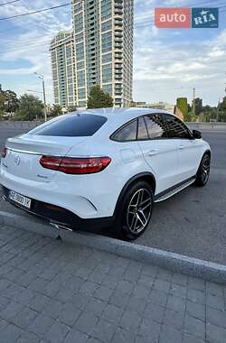 Внедорожник / Кроссовер Mercedes-Benz GLE-Class 2018 в 