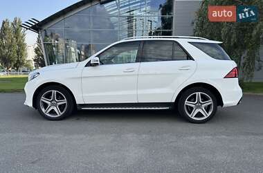 Внедорожник / Кроссовер Mercedes-Benz GLE-Class 2017 в 