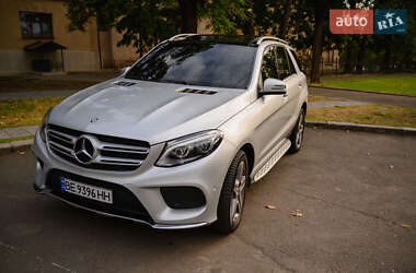 Внедорожник / Кроссовер Mercedes-Benz GLE-Class 2016 в 